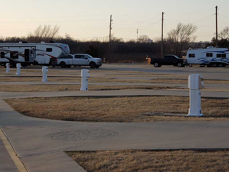Buffalo Bob's RV Park of Lawton, OK has spacious, concrete slabs in all pull-thru and back-in spaces gallery image